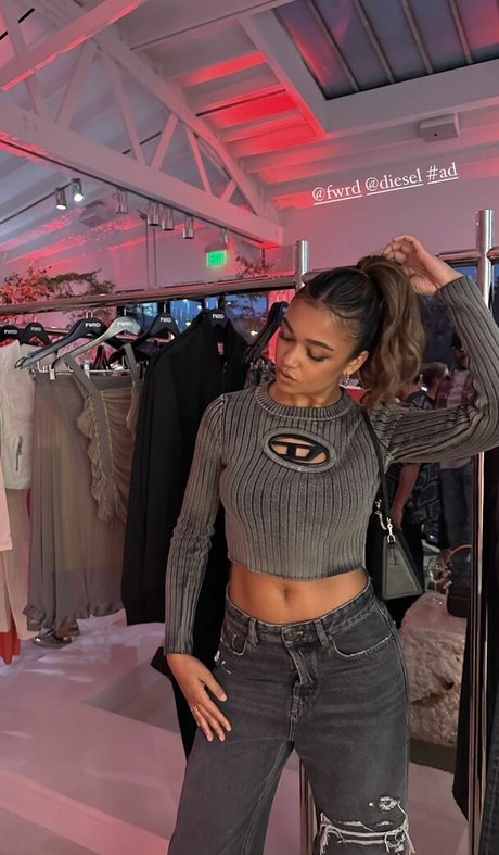 Madison Bailey ポルノスター ベスト ギャラリー