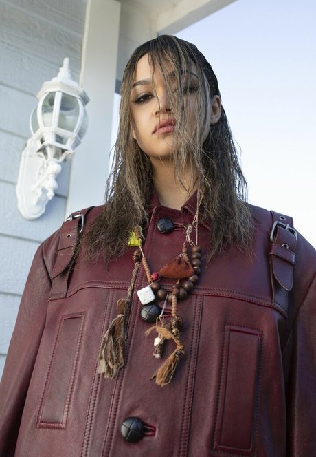 バン・オンリーファンズ エロ 写真