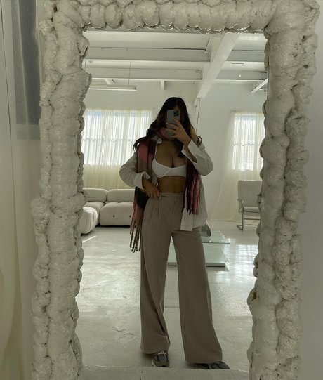 オンリーファンズを崇拝する ヌード アーカイブ