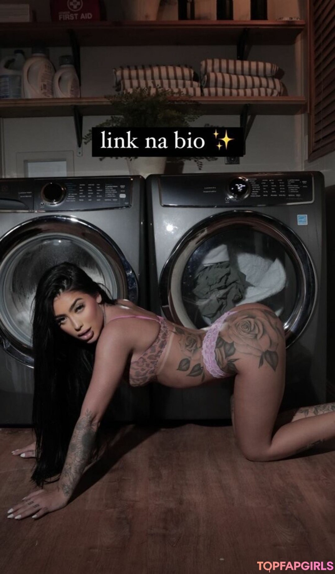 MC Mirella 完璧なポルノスター 写真