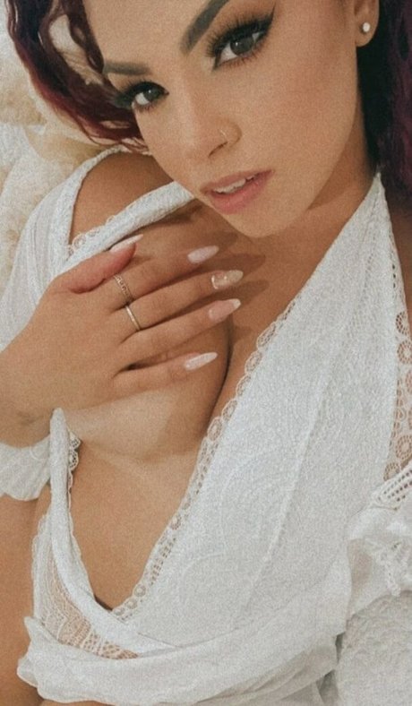 Amanda Miury 無料モデル 写真