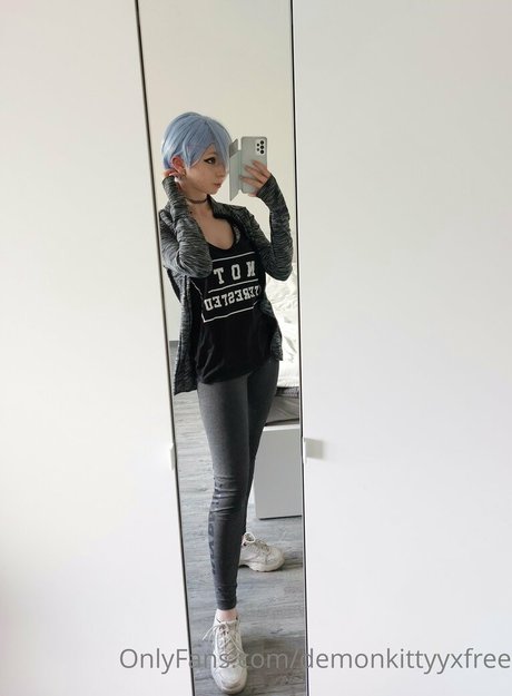 demonkittyyxfree スター 裸 写真