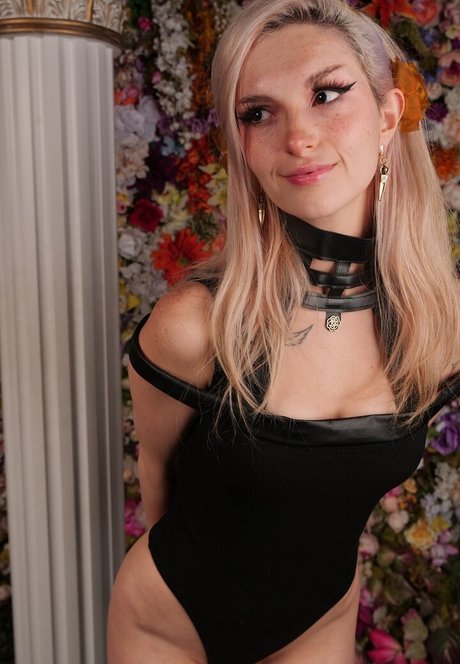 立ちファックオンリーファンズ 美しい裸 写真