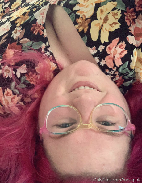 mrsapple かわいいモデル 写真