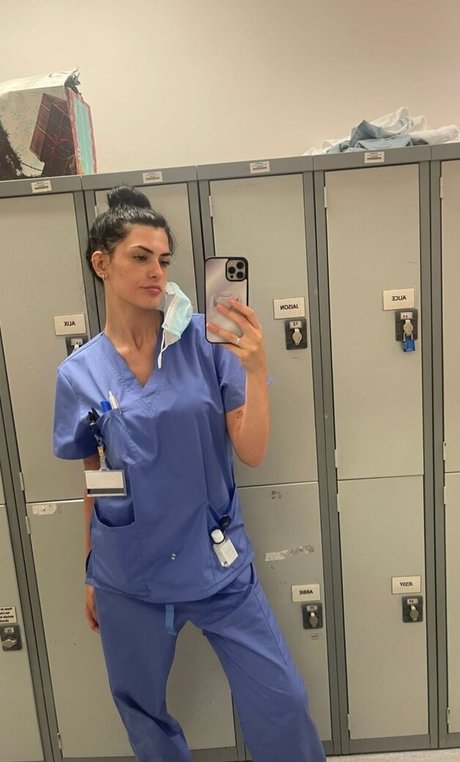 巨乳ストリップオンリーファンズ 無料アダルト ギャラリー