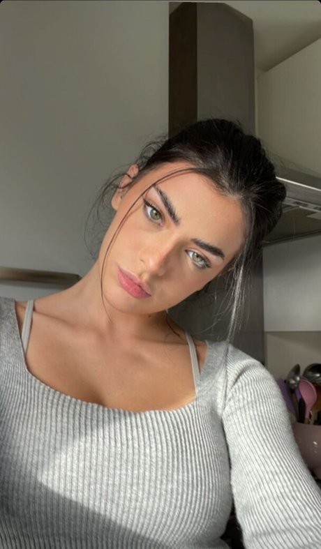 Olivia Forsbrook アダルトモデル 画像