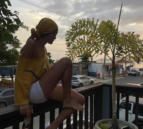 Luna Blaise かわいいモデル 写真