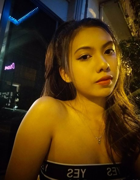 ploy69 セックススター 写真