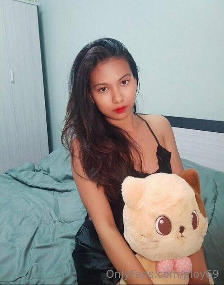 ploy69 トップモデル 写真