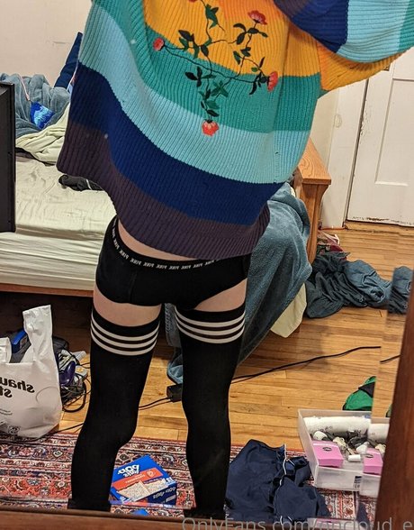 40歳のオンリーファンズ 美しい裸 ギャラリー