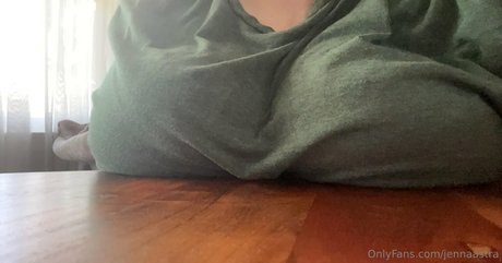 双子の姉妹オンリーファンズ ホットxxx 写真