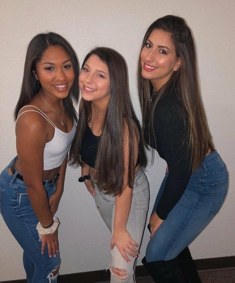 アラブの女の子オンリーファンズ パーフェクト 画像