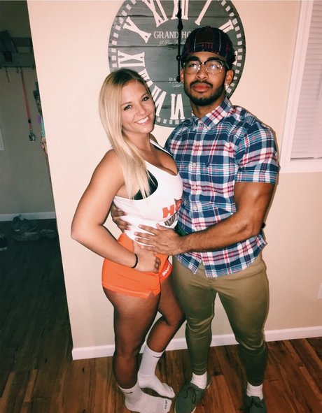 McKenna DeMoe 美しいスター 写真