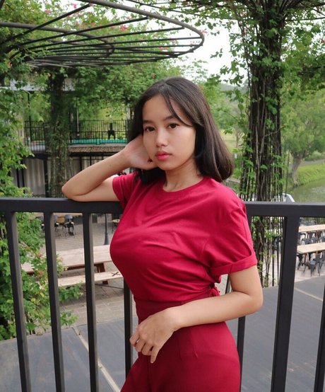 Elvara Caliva 最高のスター 写真