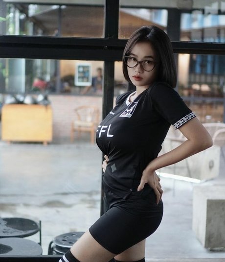 ロシアの猫オンリーファンズ 無料 画像