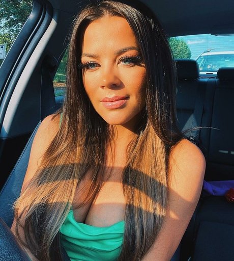 JOI オンリーファンズ 無料裸 写真