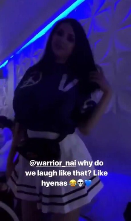 シャワー3P オンリーファンズ ポルノグラフィック 写真