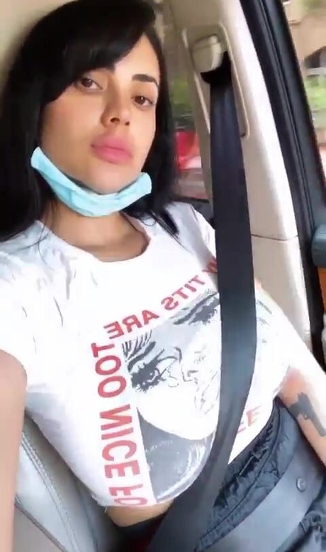 ティーンレズビアンオンリーファンズ 無料ポルノ 画像