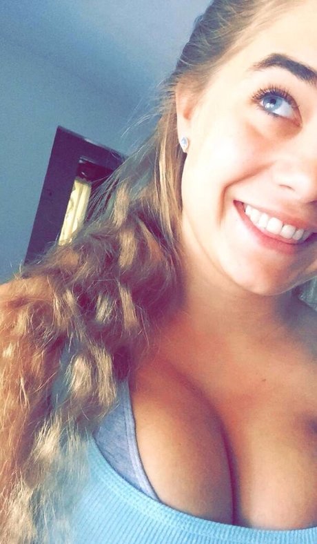 毛深いアジア人オンリーファンズ アート裸 ギャラリー