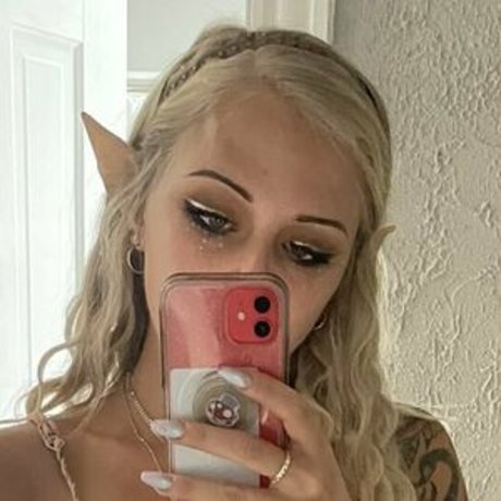 Alliekazam ヌード女優 画像