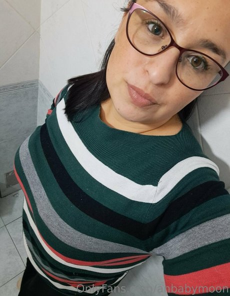 熟女の手コキオンリーファンズ 可愛い ギャラリー