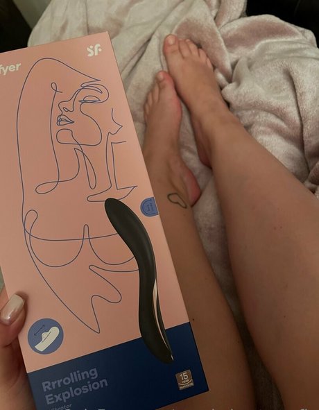 peachybooty sofia ポルノスター 可愛い アーカイブ