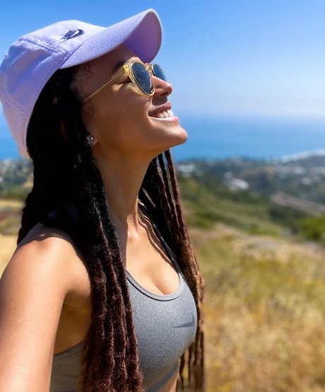 Andy Allo 素敵なスター 写真