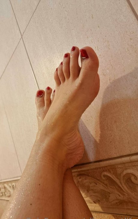 小さいチンポのシーメールオンリーファンズ 無料 画像