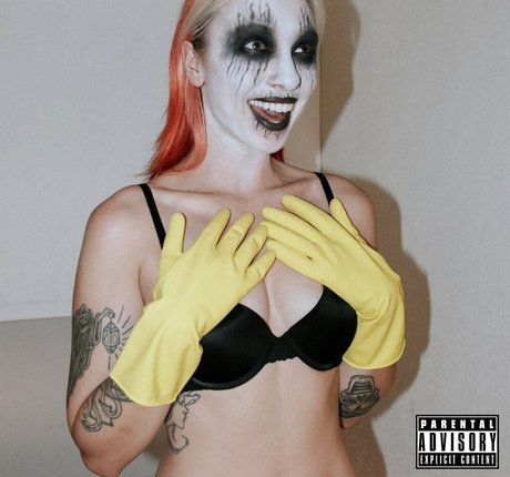 Cami Petyn ヌードのポルノスター ギャラリー