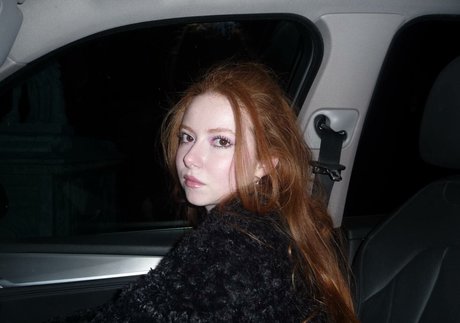 大きなプッシー唇オンリーファンズ ポルノ 写真