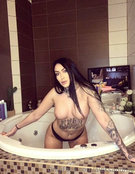 aleksandra myuller ポルノスター 独占 画像