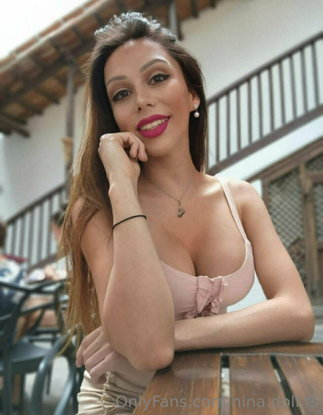 nina doll ts アートポルノスター 画像