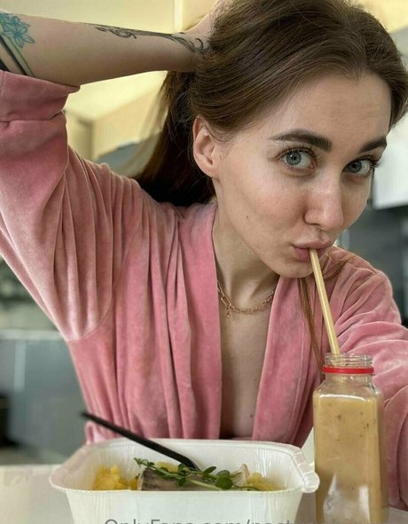 ニューハーフが男とセックスするオンリーファンズ トップ 写真