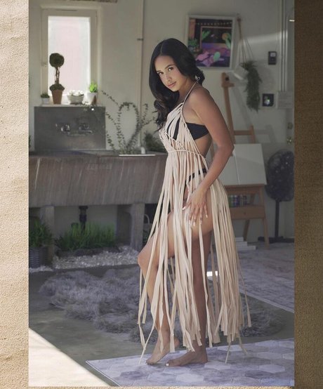 足の動画 オンリーファンズ ヌード 画像