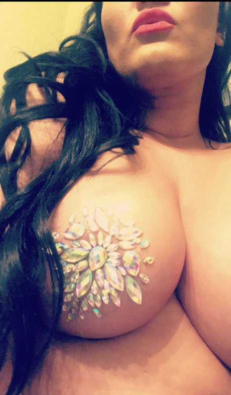 黒檀ペッギングオンリーファンズ パーフェクト 写真