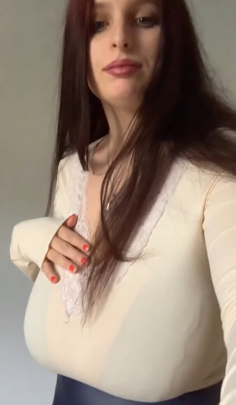 巨乳ランジェリーオンリーファンズ xxx ギャラリー