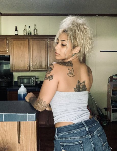 nadia bynature ポルノスター 高品質 写真