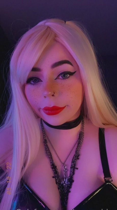 lenaaabbypaid アダルトモデル 写真