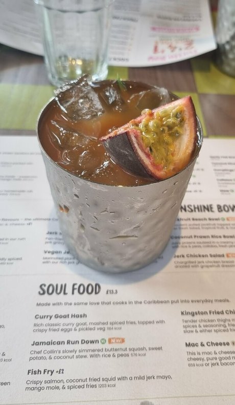 お尻を広げるオンリーファンズ ヌード ギャラリー