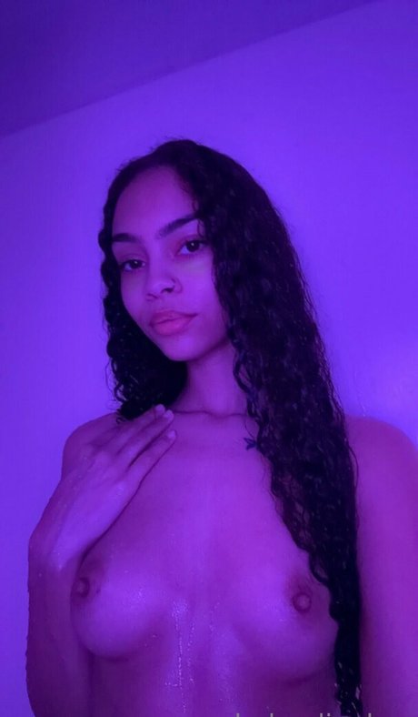 babyalinakay アダルト女優 ギャラリー