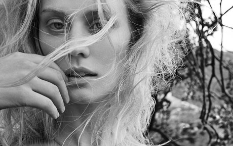 Deborah Ann Woll 独占女優 写真