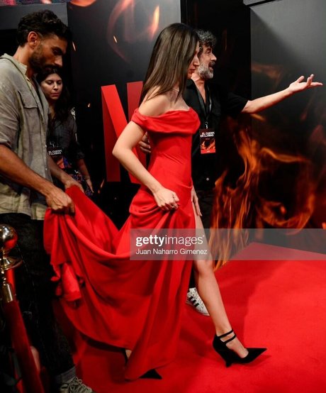 ティーンレズビアンオンリーファンズ セクシーヌード 画像