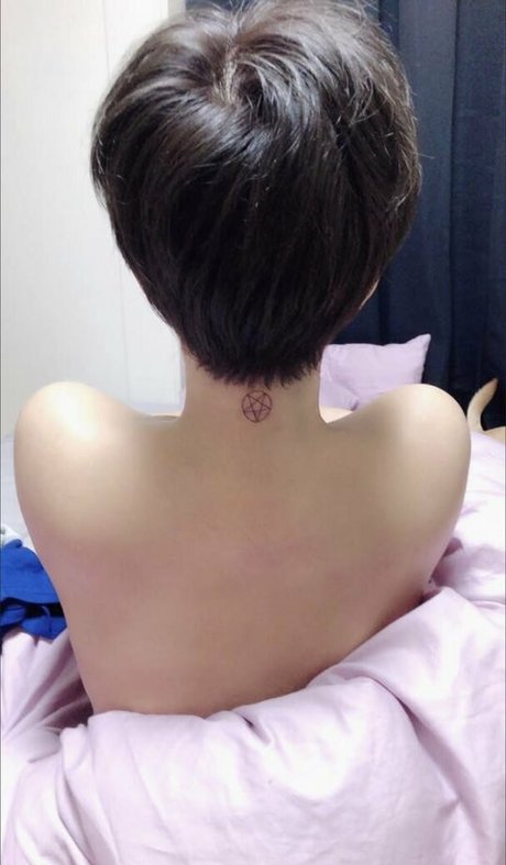 中出しプリンセスオンリーファンズ アート裸 写真