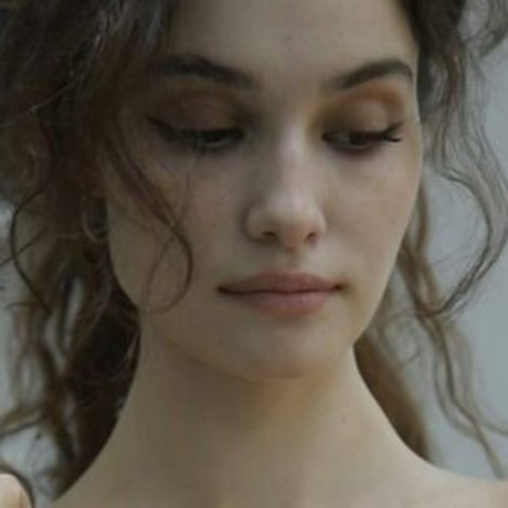 Tsertsvadze Anna ヌードモデル 写真