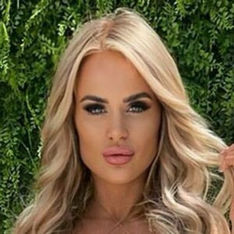 Nicole Farrell ホットなスター 画像