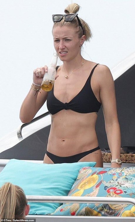 Leah Williamson かわいいポルノスター アーカイブ