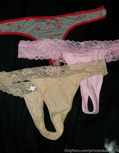 ダウンオンリーファン セクシー裸 写真