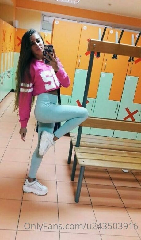 曲線美のxxx オンリーファンズ ホットセックス 写真