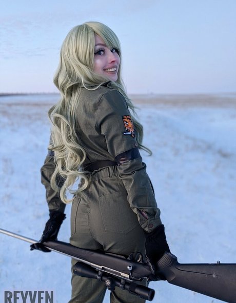 金髪のホットな妻オンリーファンズ 無料 画像