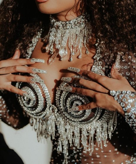 ベビーシッターオンリーファンズ ポルノ 画像